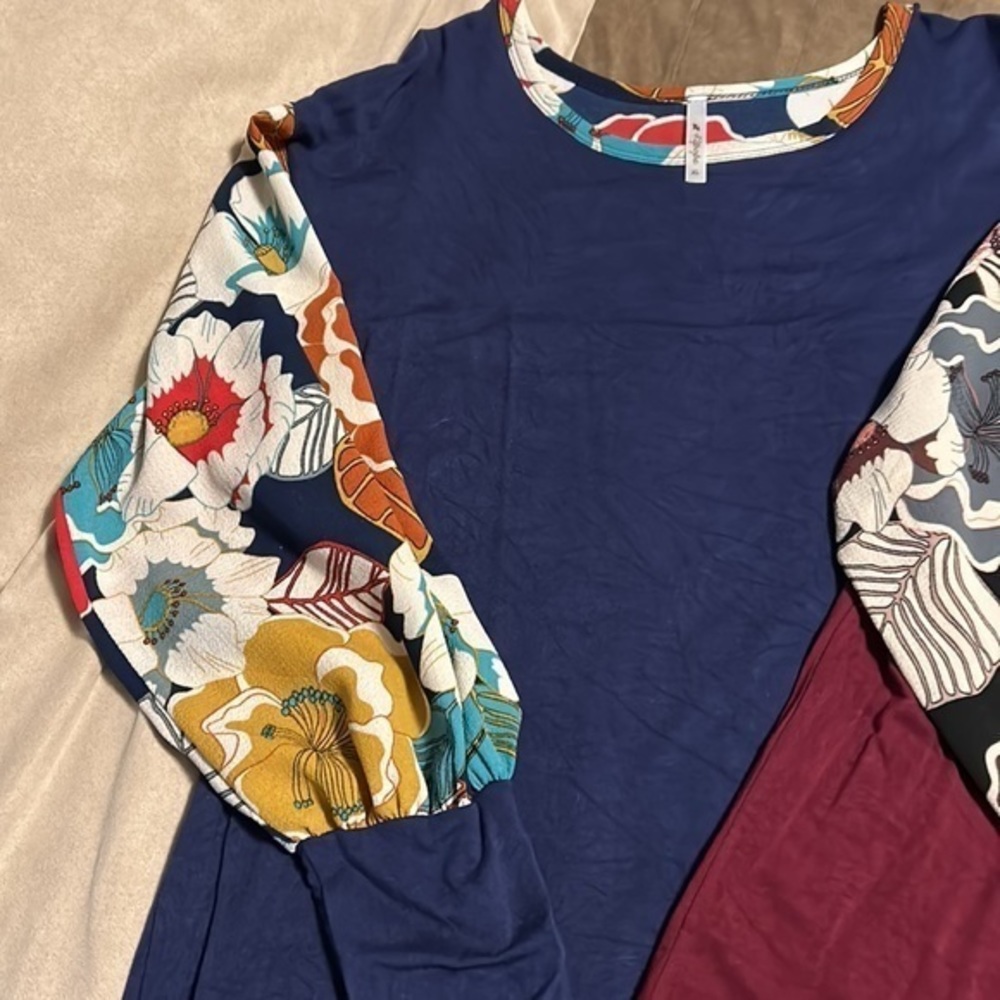 Set of 3 tops - Picture 2 of 4